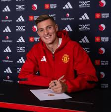 MU Siap Tebus Benjamin Sesko! Striker RB Leipzig Jadi Target Utama di Bursa Transfer